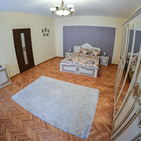 Apartment Luca Poarta Schei Brasov Bagian luar foto