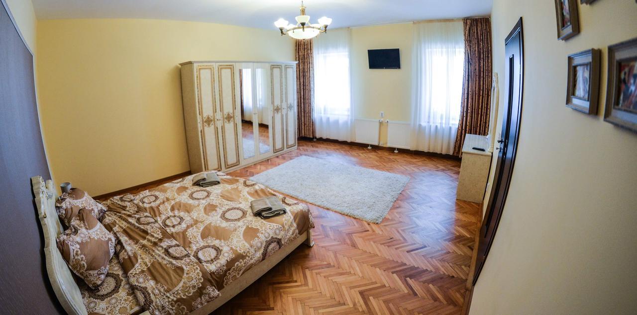 Apartment Luca Poarta Schei Brasov Bagian luar foto